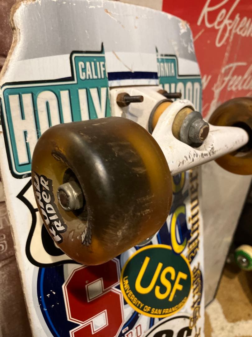 サンタクルーズ　Colt 45 缶デザイン