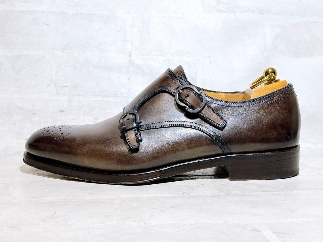 定価20万円【極美品】サルヴァトーレフェラガモ TRAMEZZA 約27cm