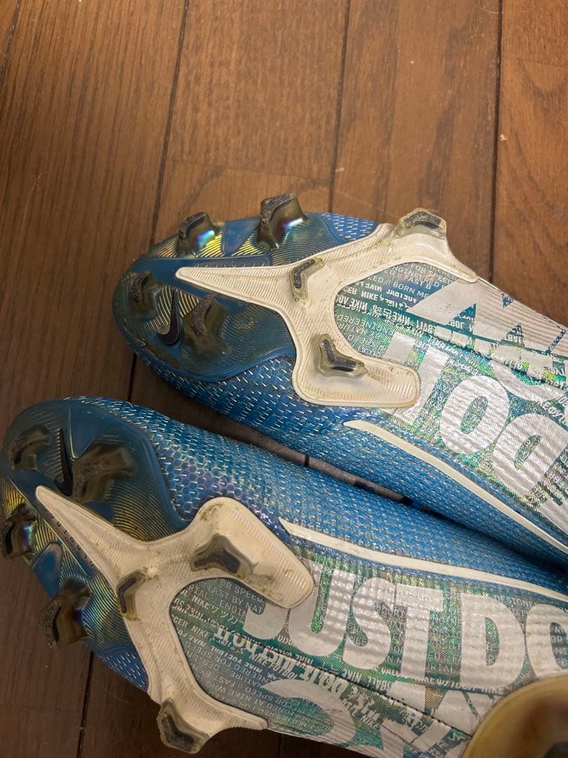NIKEマーキュリアルヴェイパー13