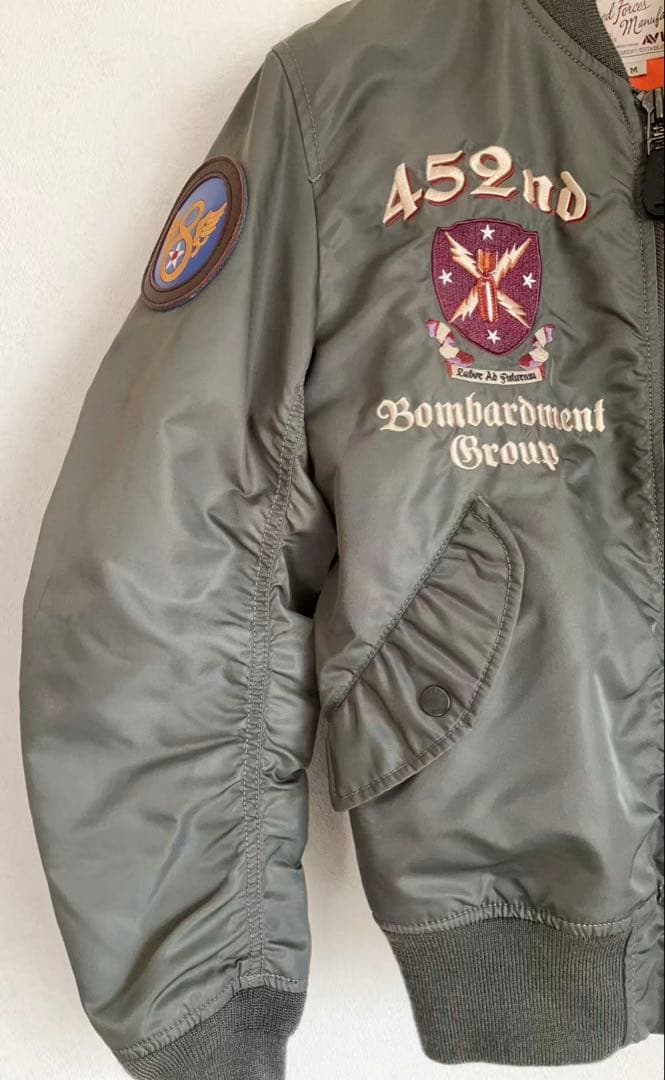 【WEB限定】AVIREX M MA-1フライトジャケット452nd刺繍鷹鷲鳥