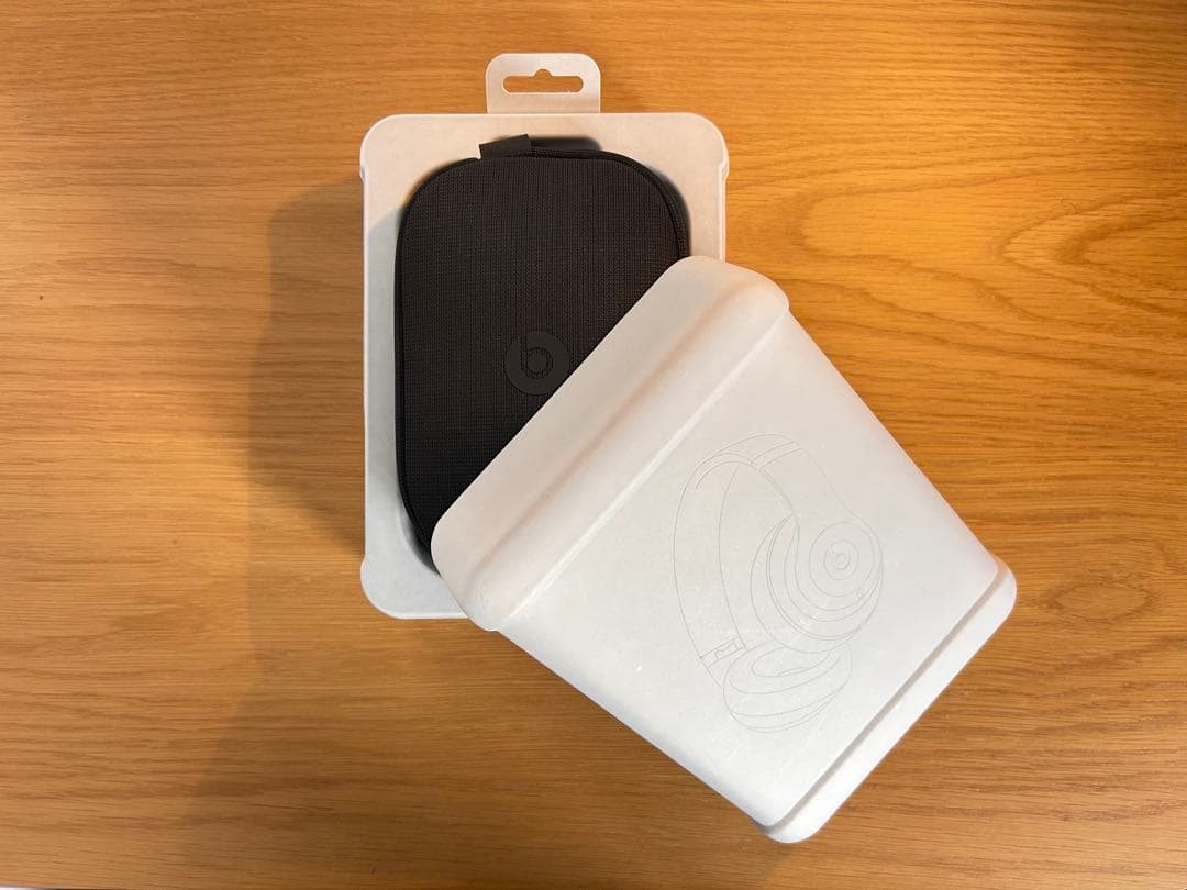 Beats Studio Pro プレミアムワイヤレスノイズキャンセリング