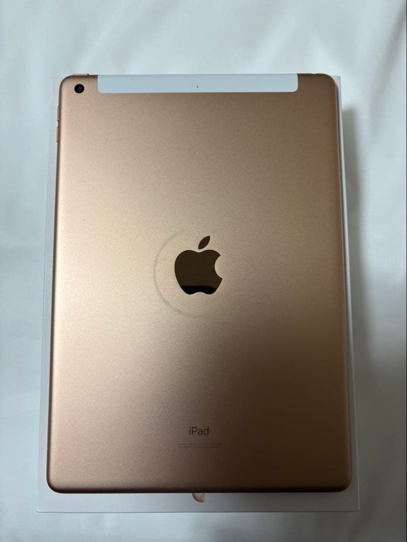 美品iPad 8世代128GB Wi-Fi+Cellularゴールド