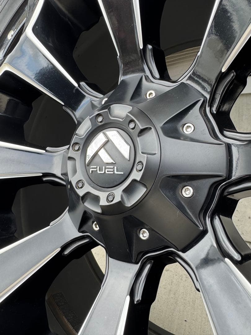 FUEL OFFROAD ASSAULT 20インチ 1本のみ　タイヤ無し