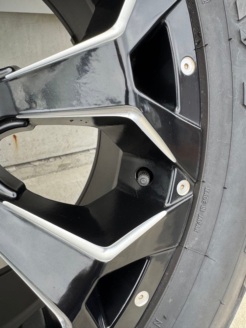 FUEL OFFROAD ASSAULT 20インチ 1本のみ　タイヤ無し