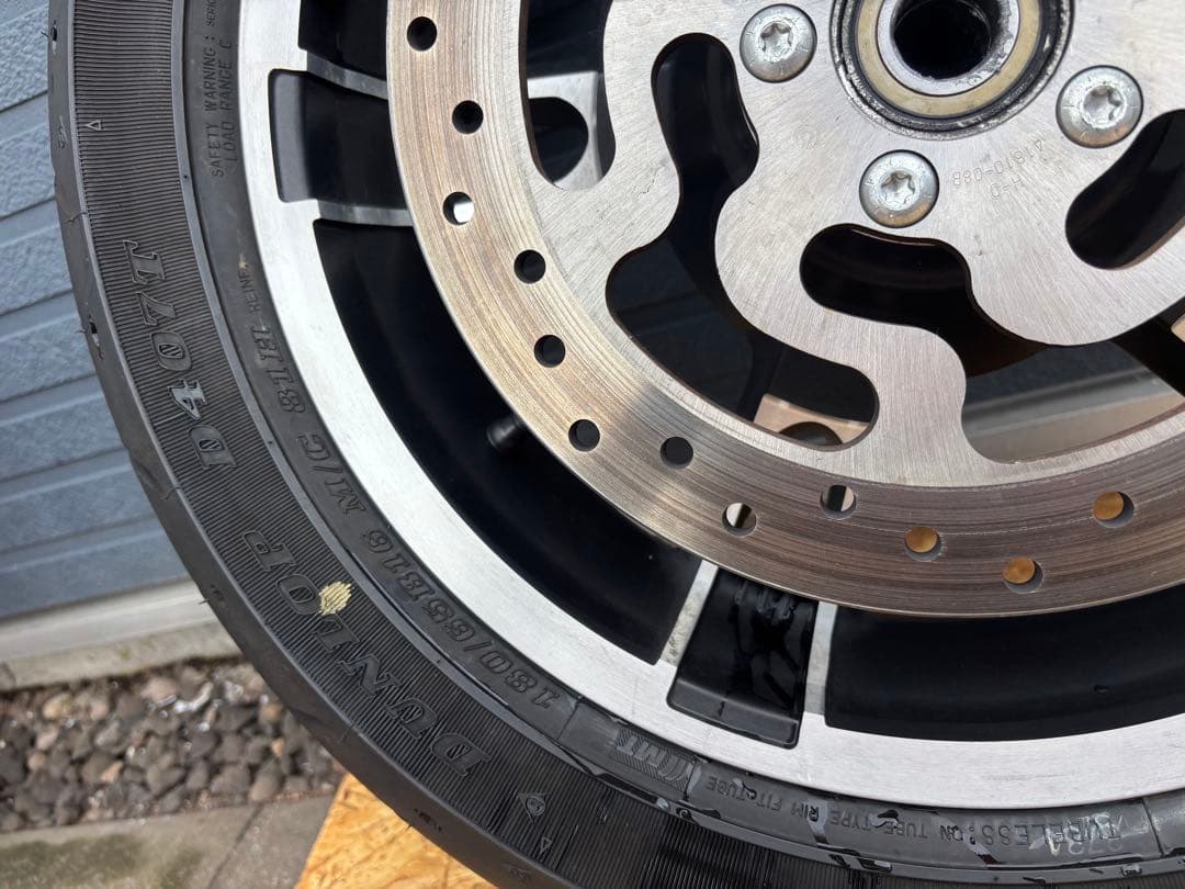 ハーレーダビッドソン　ストリートグライド　純正　リアタイヤ&ホイール