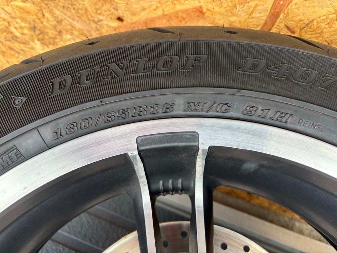 ハーレーダビッドソン　ストリートグライド　純正　リアタイヤ&ホイール