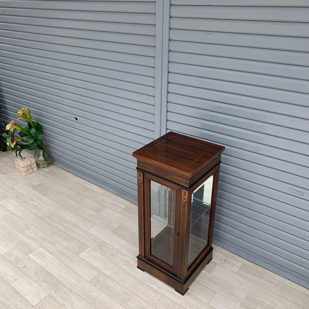 イタリア製　ガラス　飾り棚　棚　展示　ディスプレイ　ケース　ショーケース