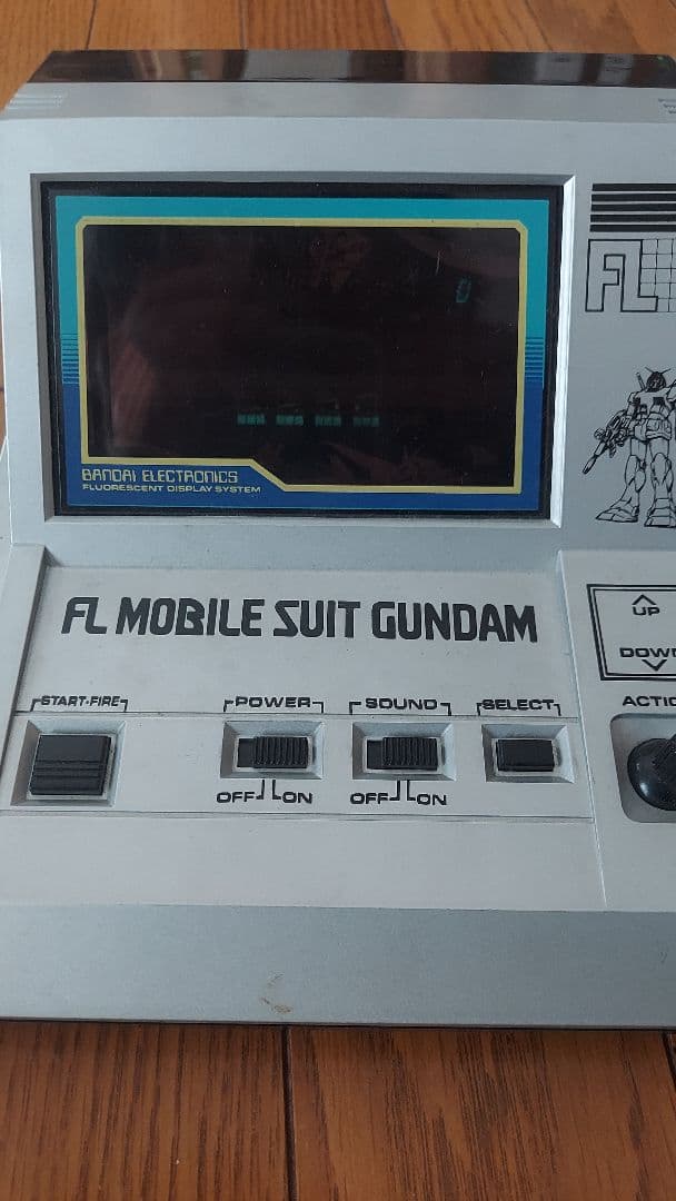 バンダイ　機動戦士ガンダム　ゲーム機