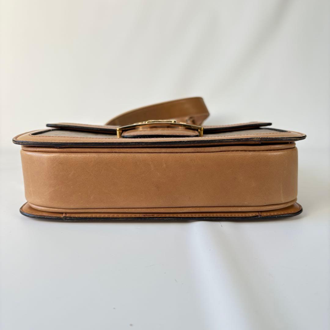 セリーヌ　Cマカダム ショルダーバッグ 馬車金具 ゴールド金具 ブラウン