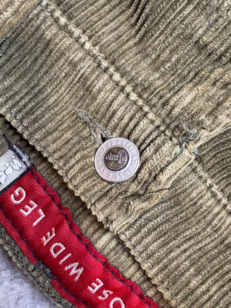 90s Levi’s SilverTab W36 オリーブ コーデュロイ