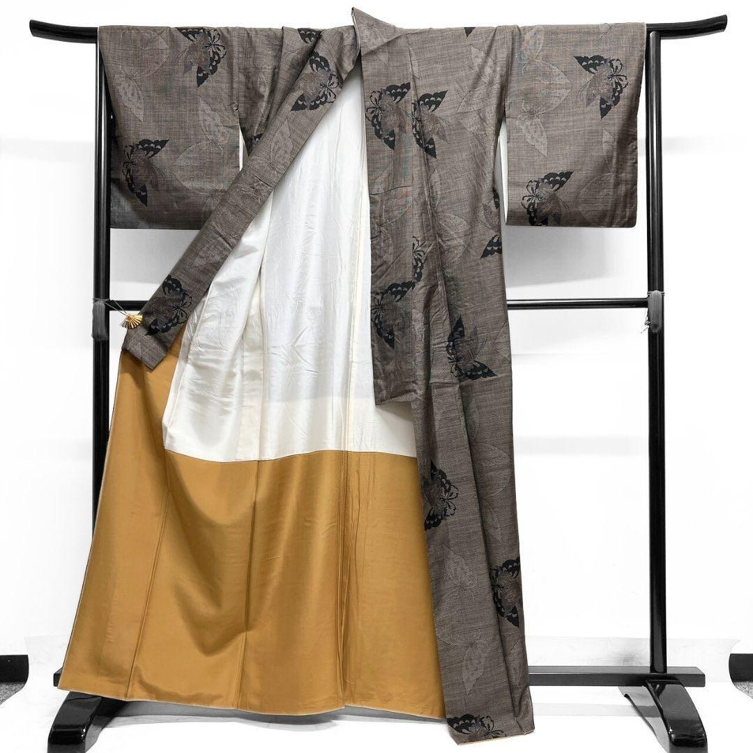 大島紬　小紋　泥染　蝶　蝶模様　着物　014b p