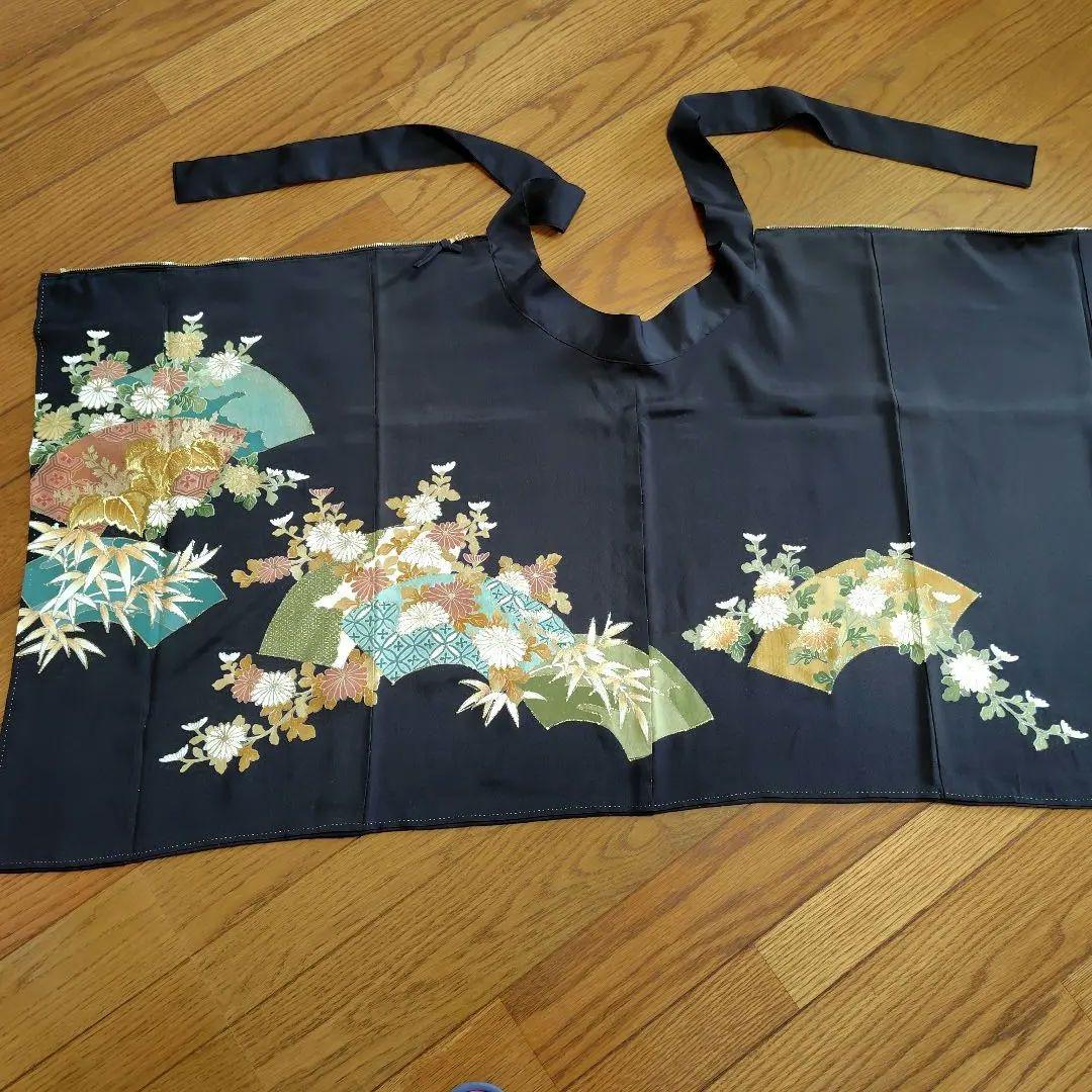 着物リメイク　ケープポンチョ　正絹黒留袖　植物花柄　オープンファスナー　男女兼用