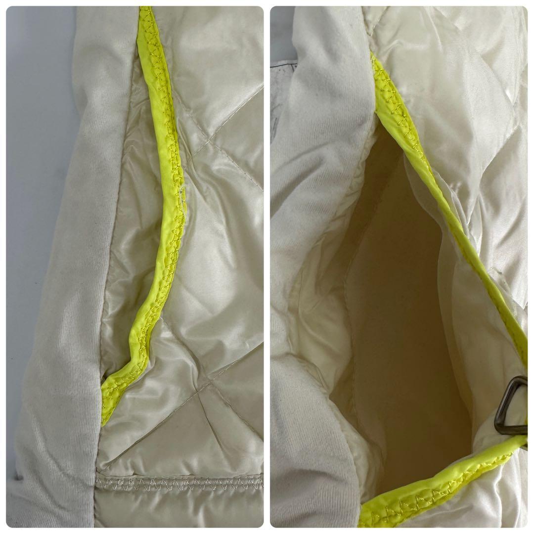 ルルレモン　lululemon 中綿　ベスト　リバーシブル　イエロー　蛍光色