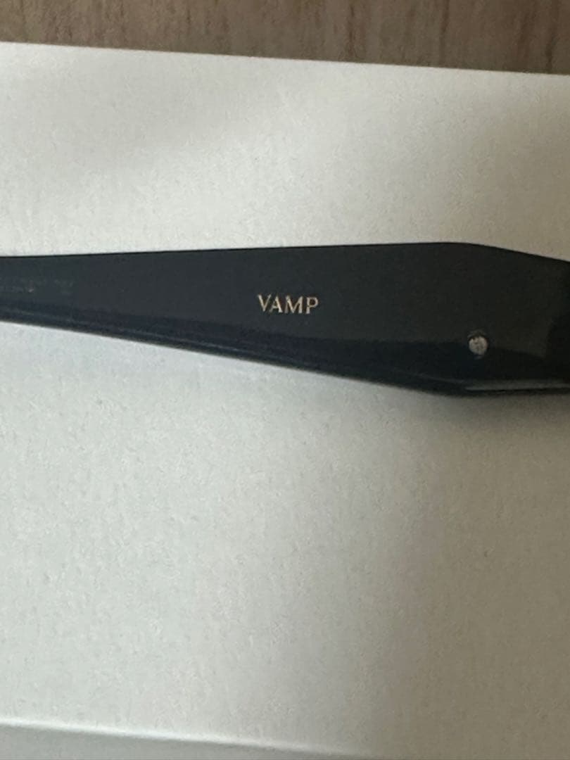 ジェントルモンスター　GENTLE MONSTER Vamp　黒