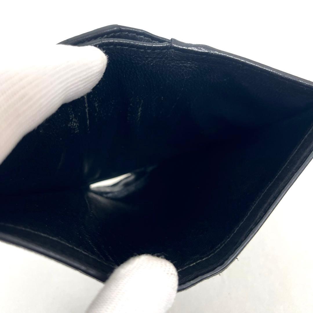 グッチ　収納多数！　折り財布　カード入れ　シマレザー　GG総柄　レザー　ブラック