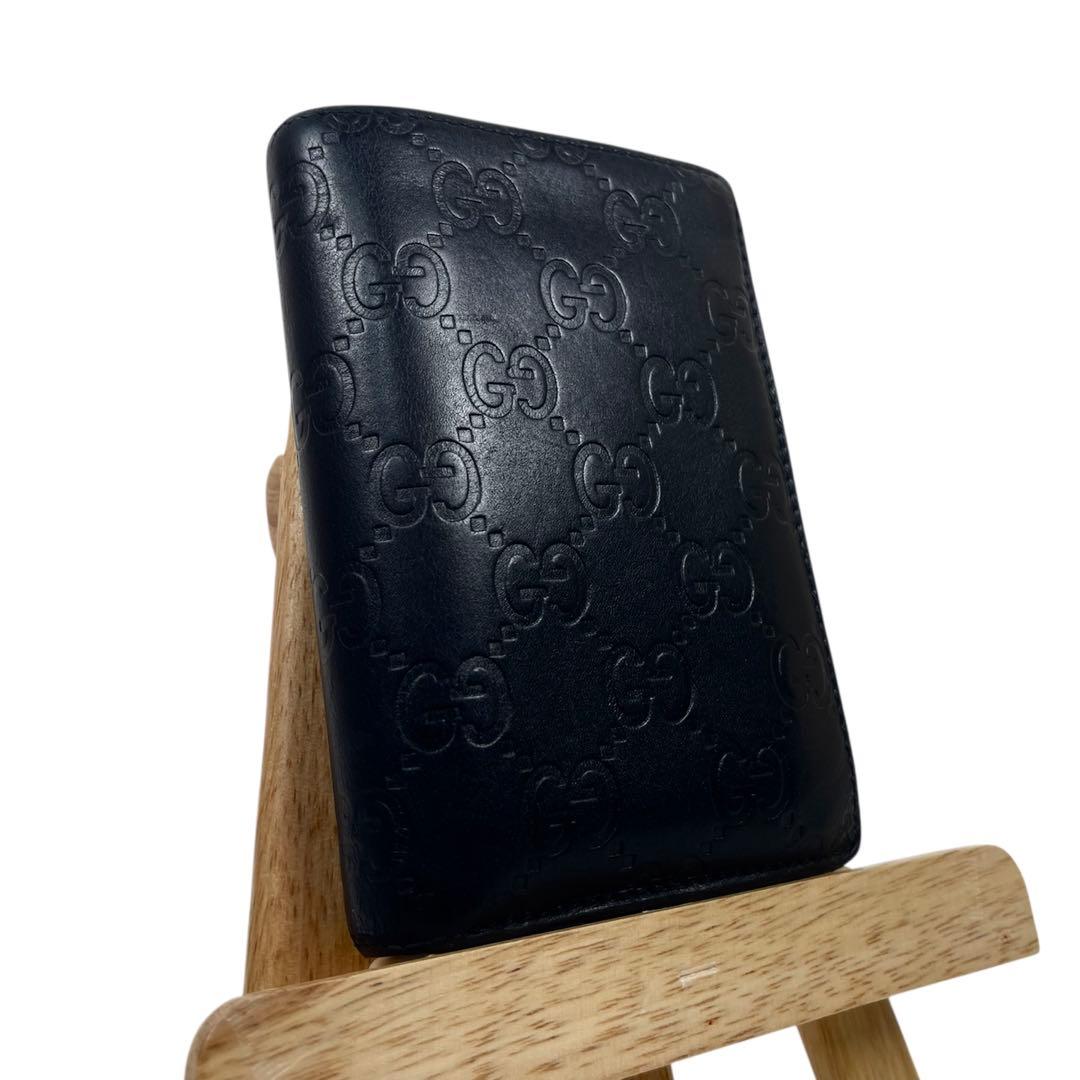 グッチ　収納多数！　折り財布　カード入れ　シマレザー　GG総柄　レザー　ブラック