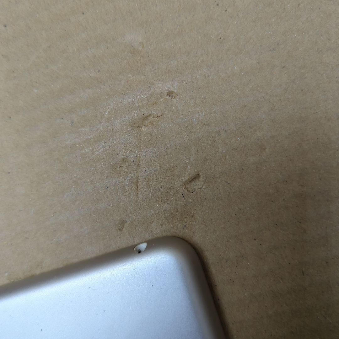 Apple iPad (第７世代) Wi-Fi 32GB シルバー