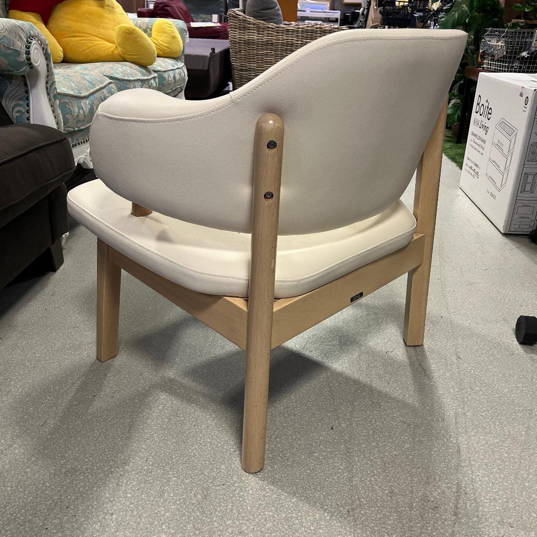 極美品 ADAL アダル ペコ 授乳サポートチェア