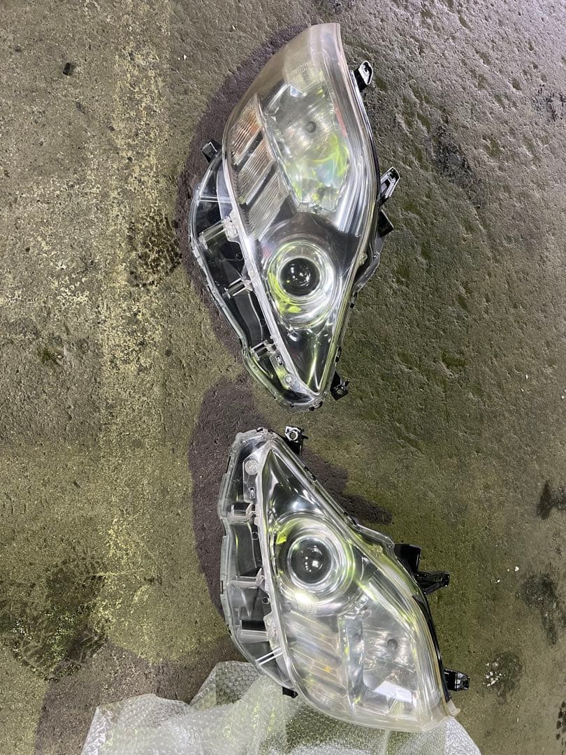 20アルファード前期　ヘッドライト