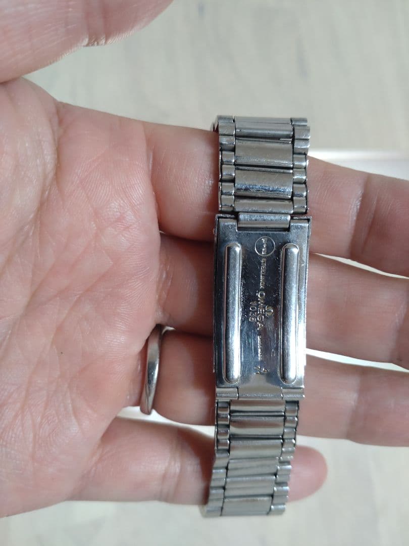 B*ト様 オメガ キャタピラブレス　希少