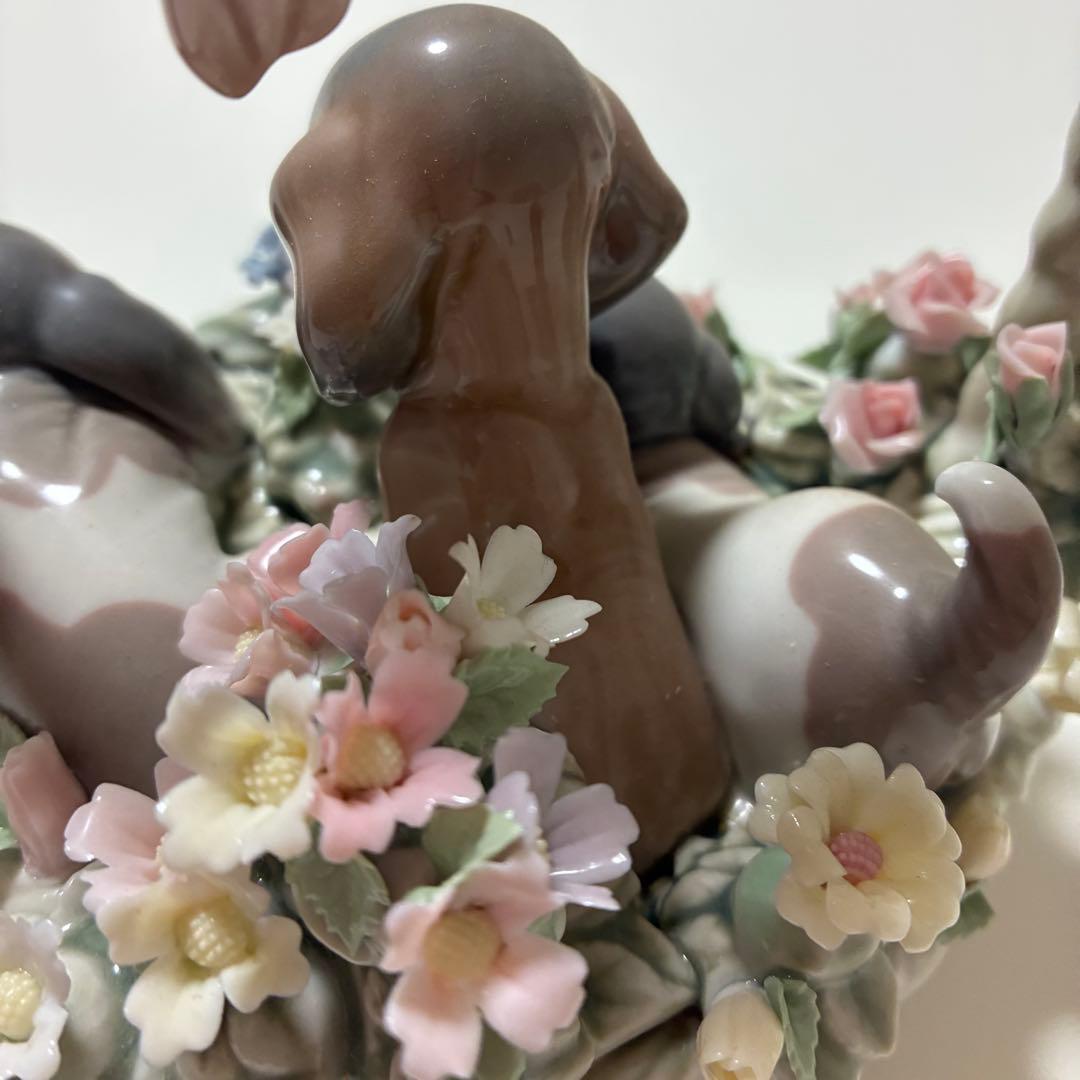 【12/10限定価格】【リヤドロ】子犬と花バスケット 1441
