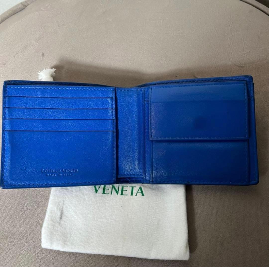 Bottega Veneta マキシイントレチャート　二つ折り財布 ブルー