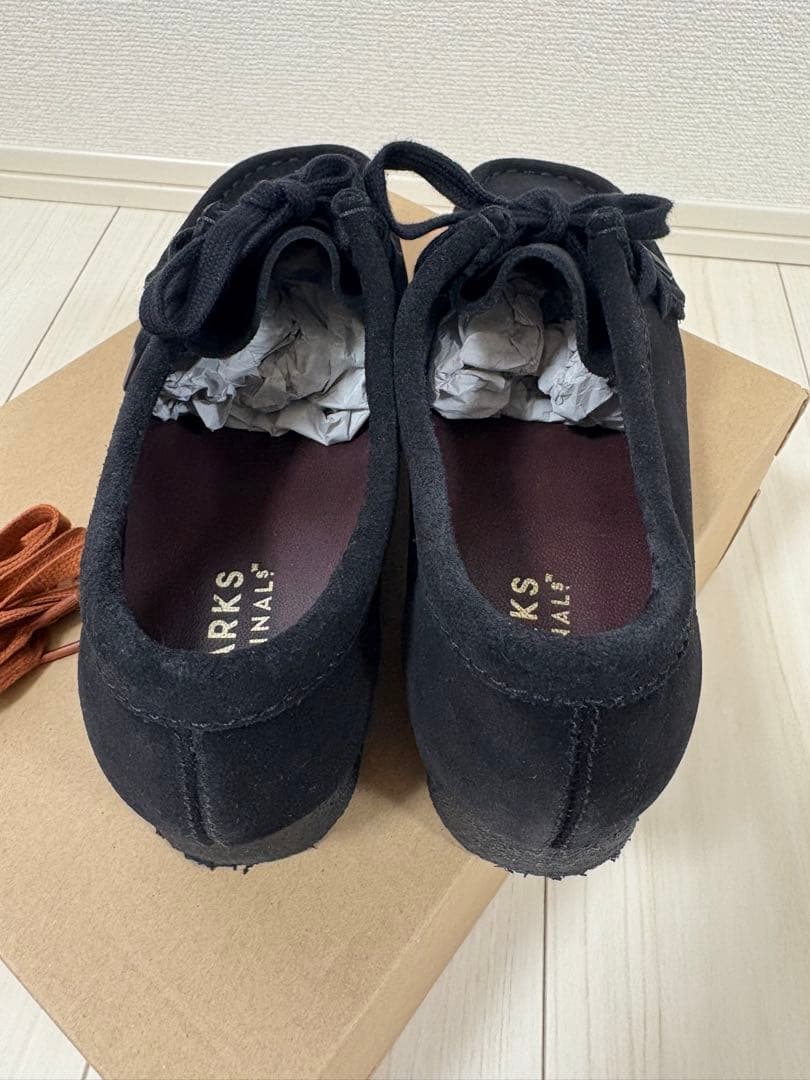 【着用2回のみ】クラークス　ワラビー　黒　UK6