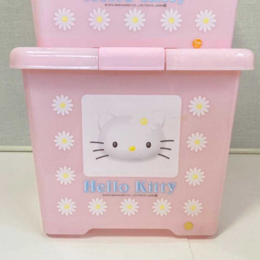 ハローキティ 収納ケース 2点 衣装 蓋付き キャスター ピンク ポップ レトロ