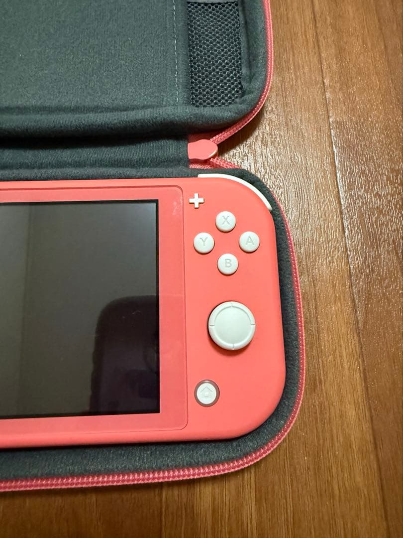 Switch Lite コーラル 本体 ケース付き 箱/充電器/SDカードあり