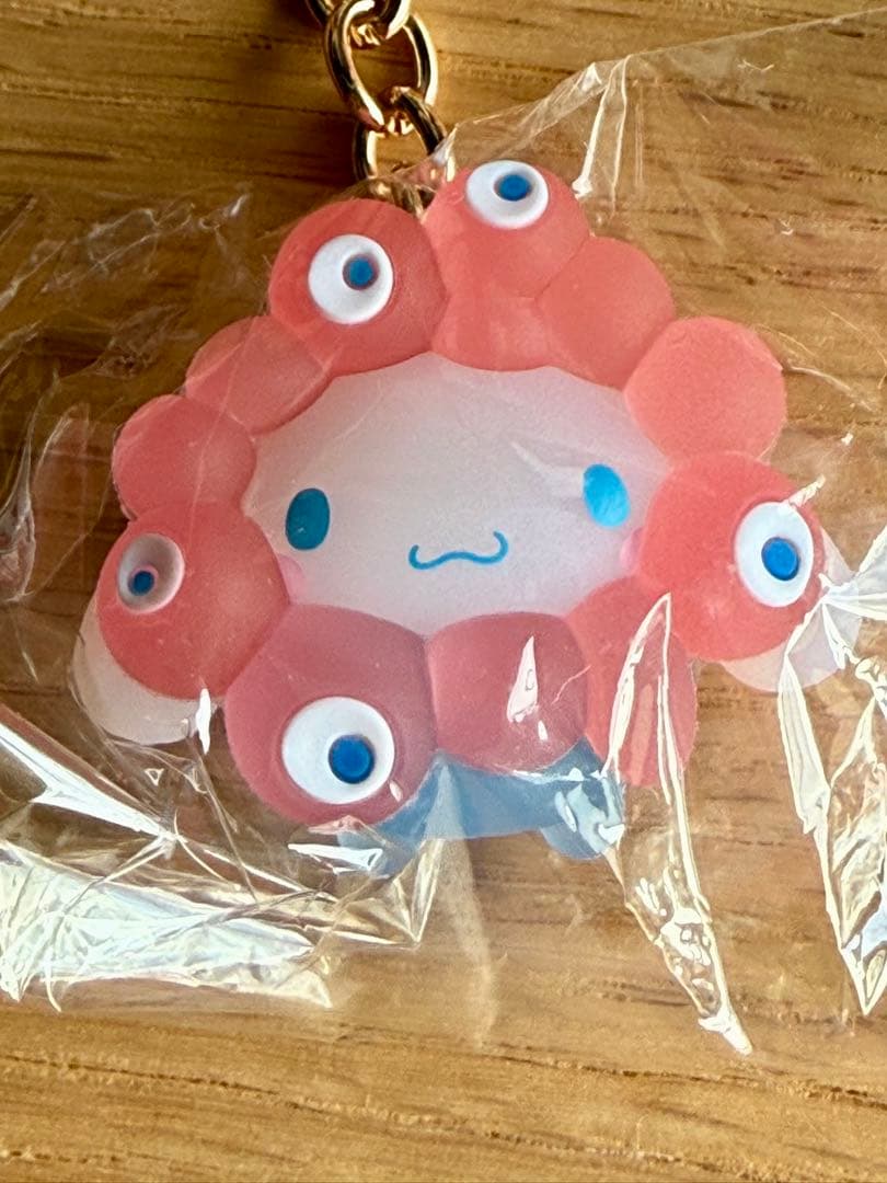 ミャクミャクなりきり立体マスコットクリアカラーキーホルダー７種