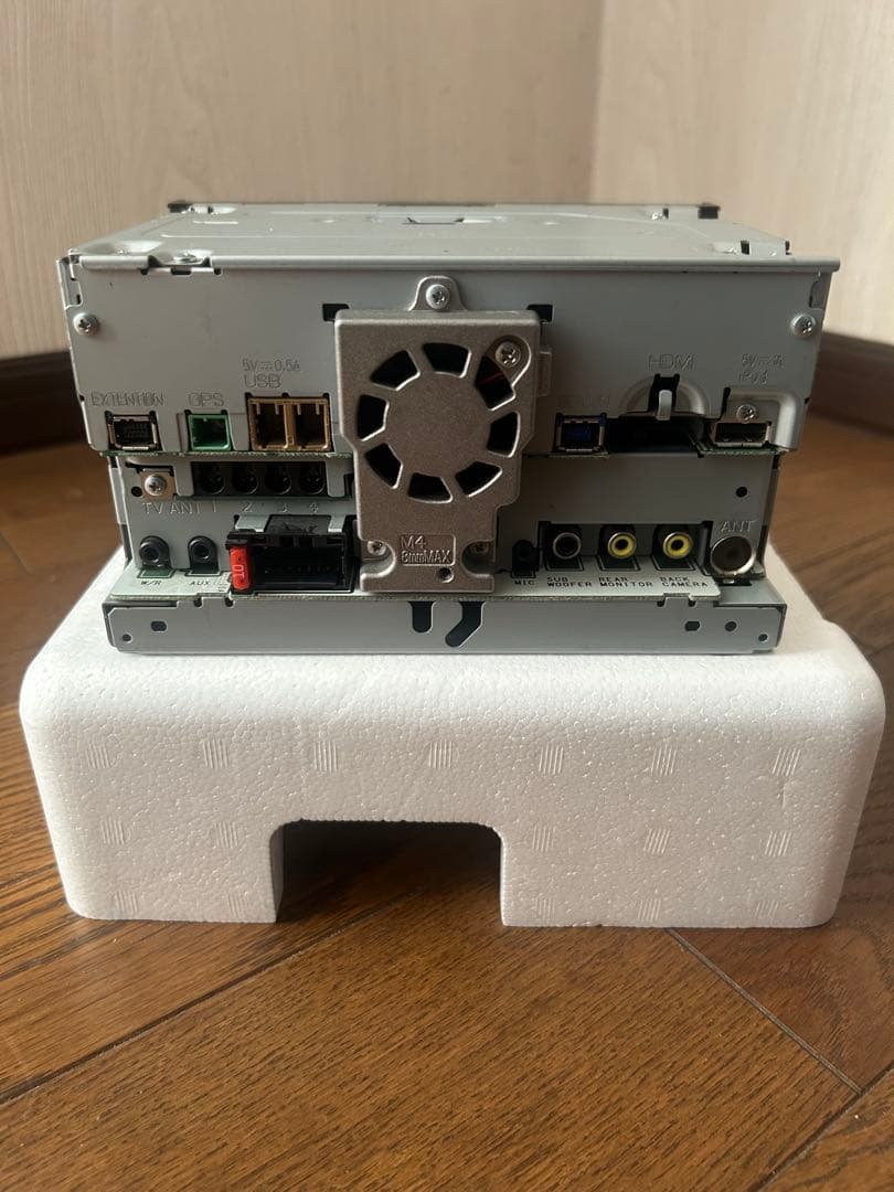 carrozzeria AVIC-RL09 8インチナビ