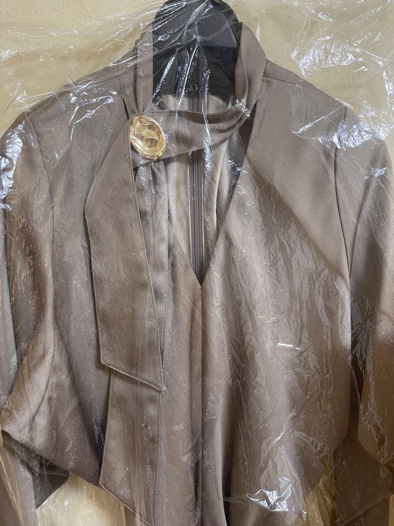 か*う様 anuans ボウタイドレープワンピース