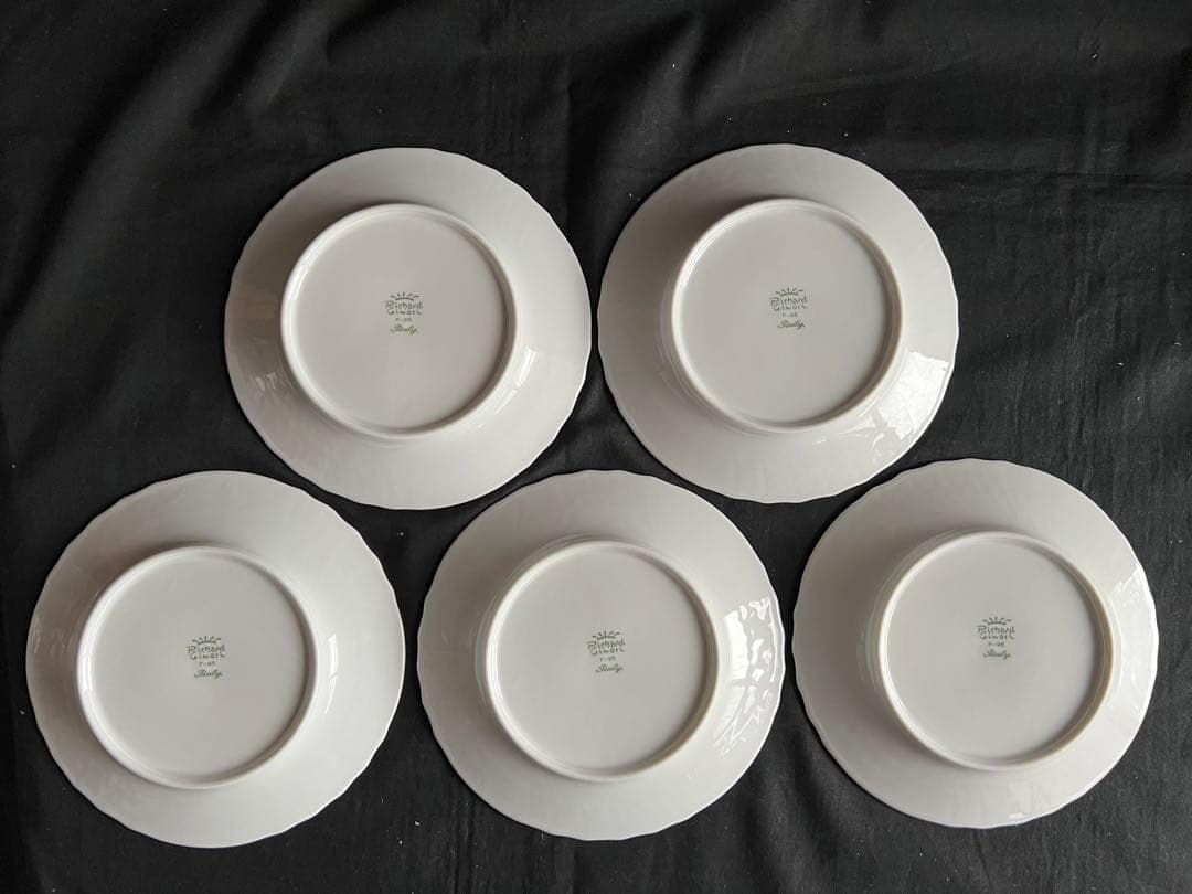 リチャードジノリ　ベッキオホワイト　プレート　17cm