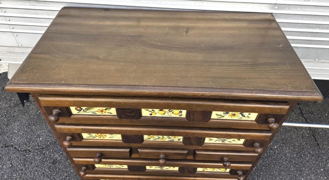 〈現状渡し〉チェスト 6段 8杯 引出し 花柄タイル バレンシア スペイン