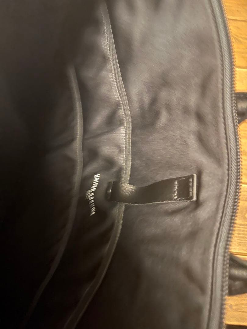 【UNITED ARROWS】レザーヘルメットバック