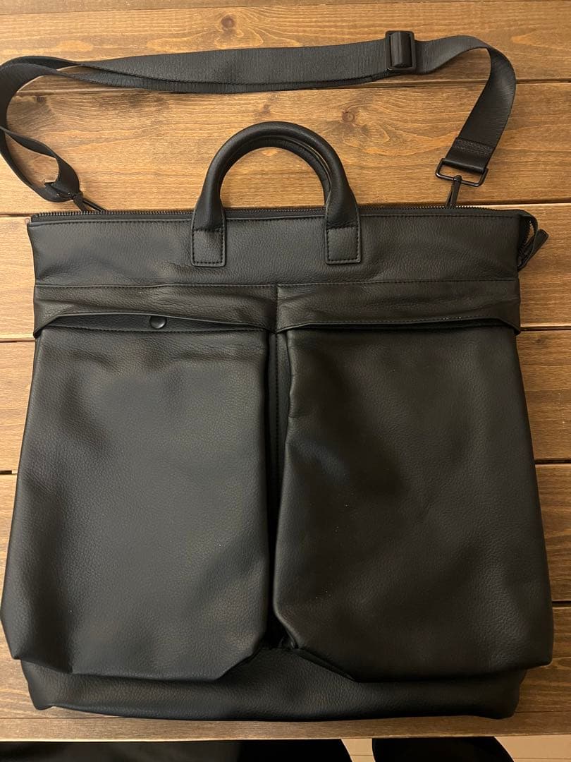 【UNITED ARROWS】レザーヘルメットバック