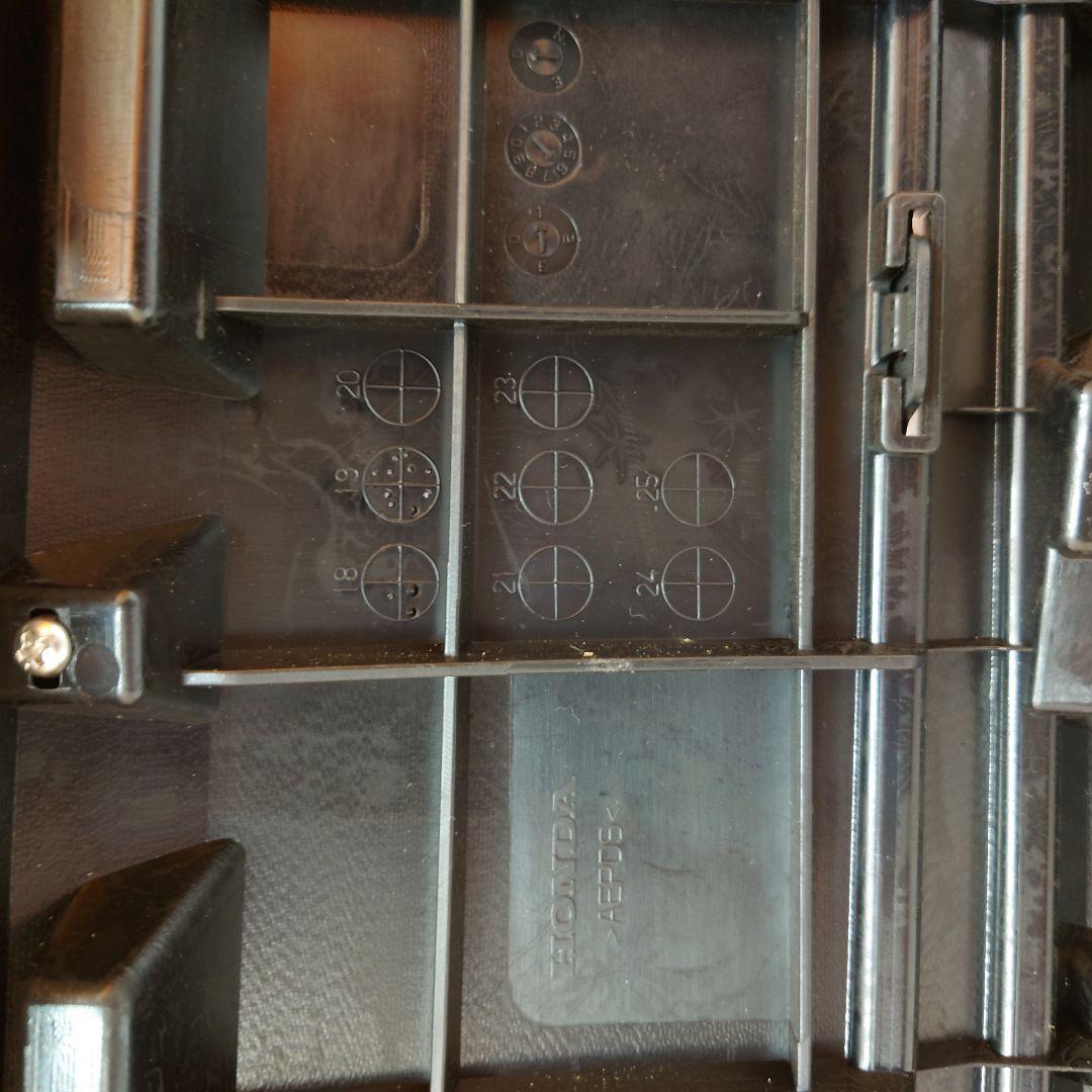 ホンダ　FREED　フリード　フロントバンパー　フロントグリル　GB5