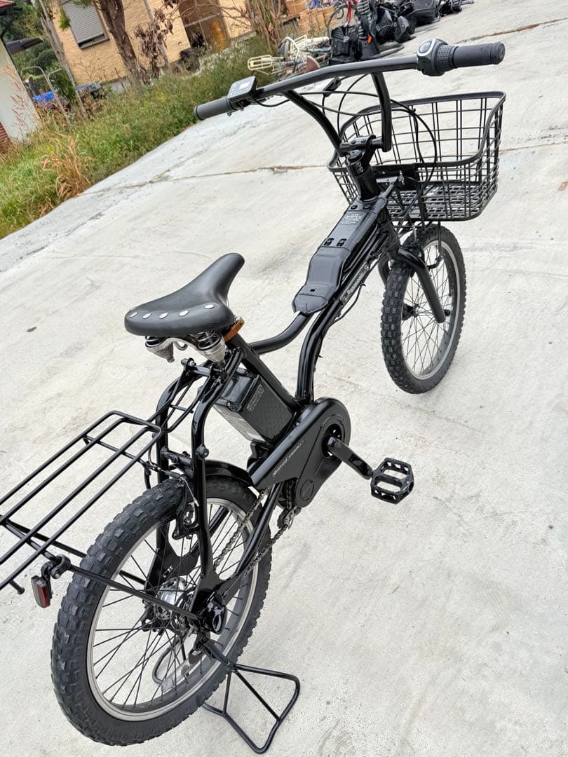 電動アシスト自転車 ブラック 前バスケット付き