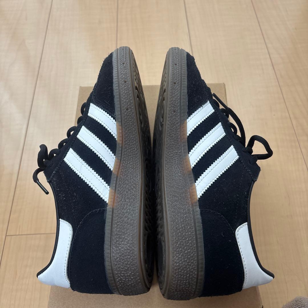 adidas Spezial ブラックスニーカー