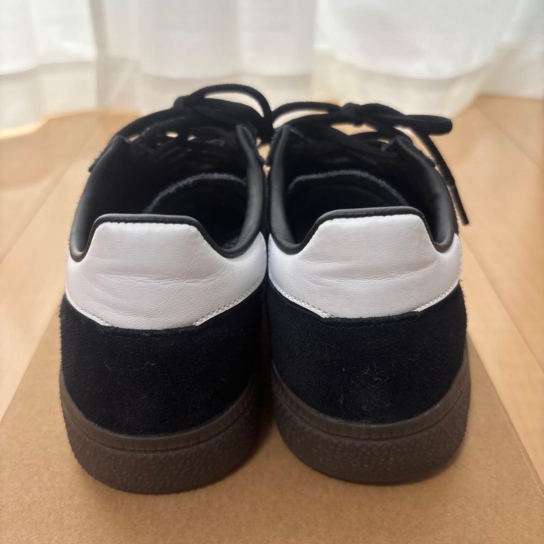 adidas Spezial ブラックスニーカー