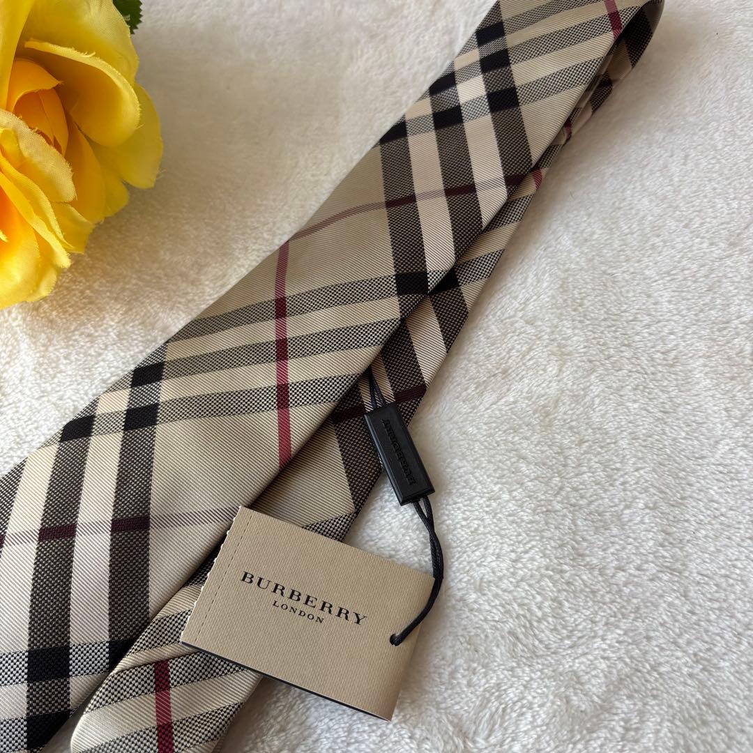 ✨未使用・タグ付き✨BURBERRY バーバリー ネクタイ　ノバチェック　現行
