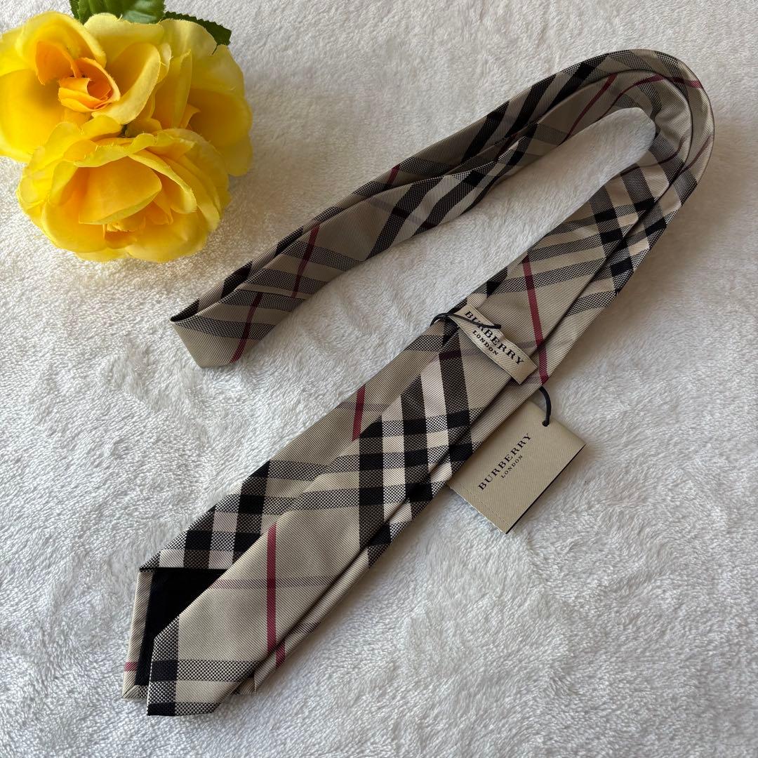 ✨未使用・タグ付き✨BURBERRY バーバリー ネクタイ　ノバチェック　現行
