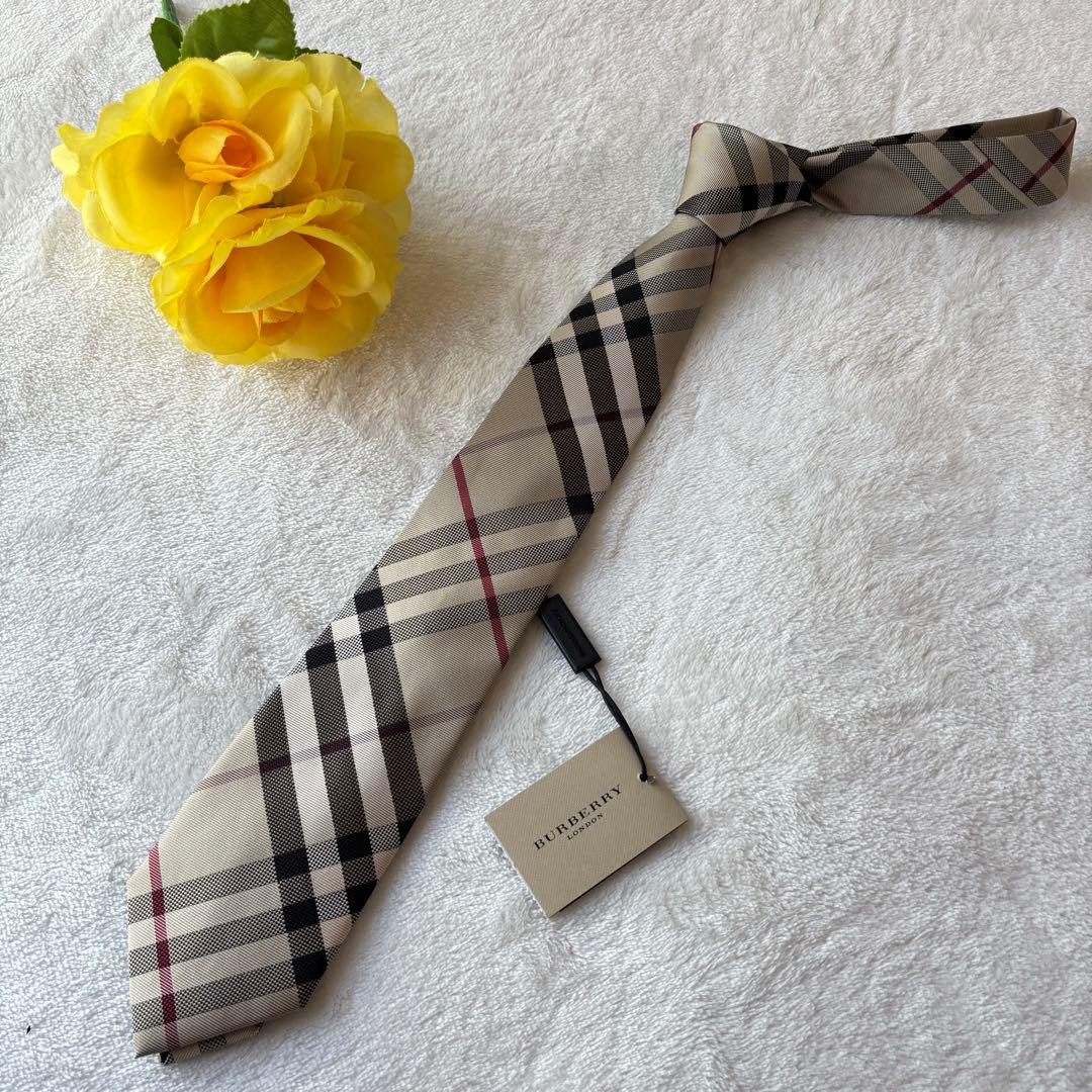 ✨未使用・タグ付き✨BURBERRY バーバリー ネクタイ　ノバチェック　現行