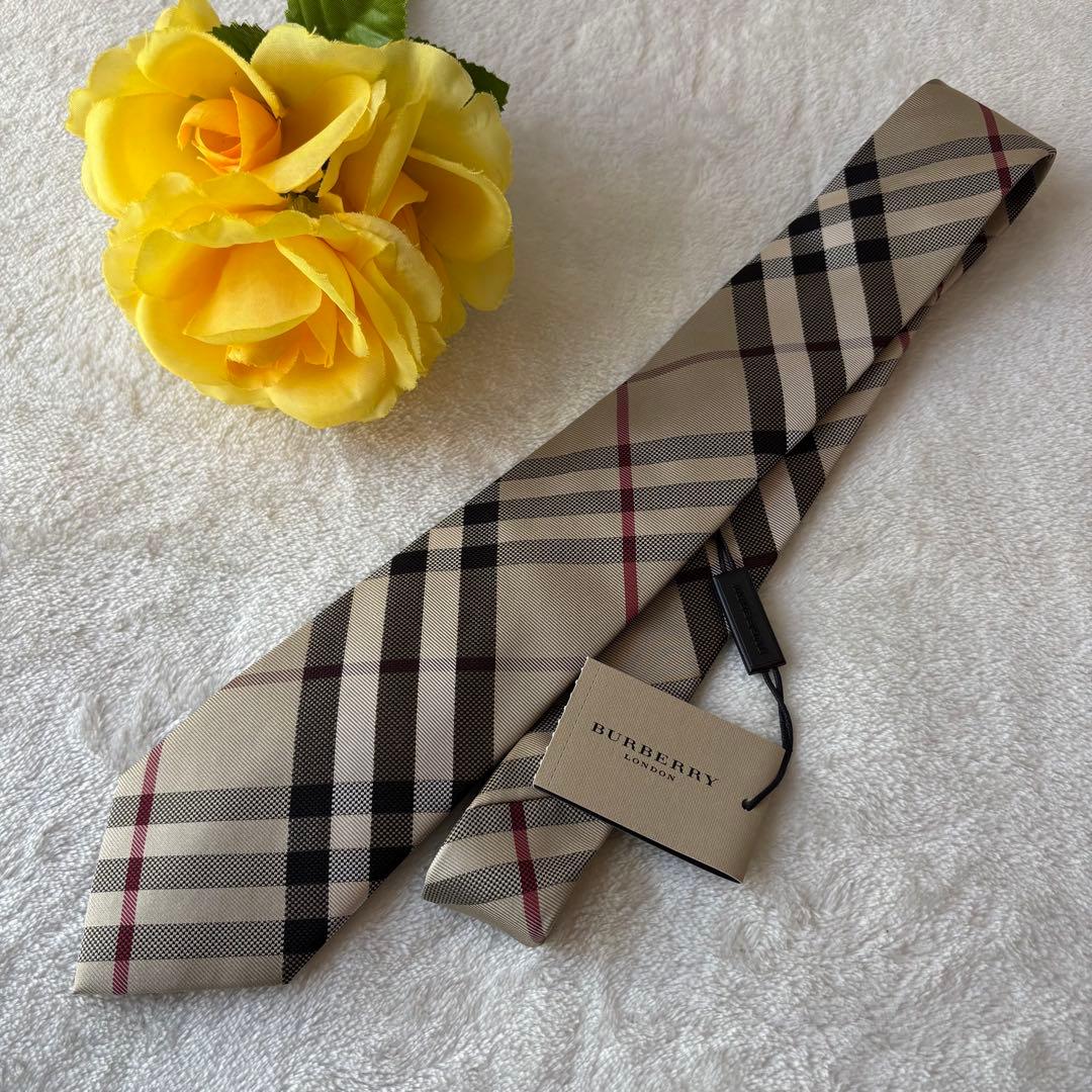 ✨未使用・タグ付き✨BURBERRY バーバリー ネクタイ　ノバチェック　現行