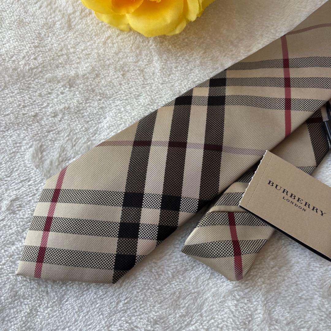 ✨未使用・タグ付き✨BURBERRY バーバリー ネクタイ　ノバチェック　現行