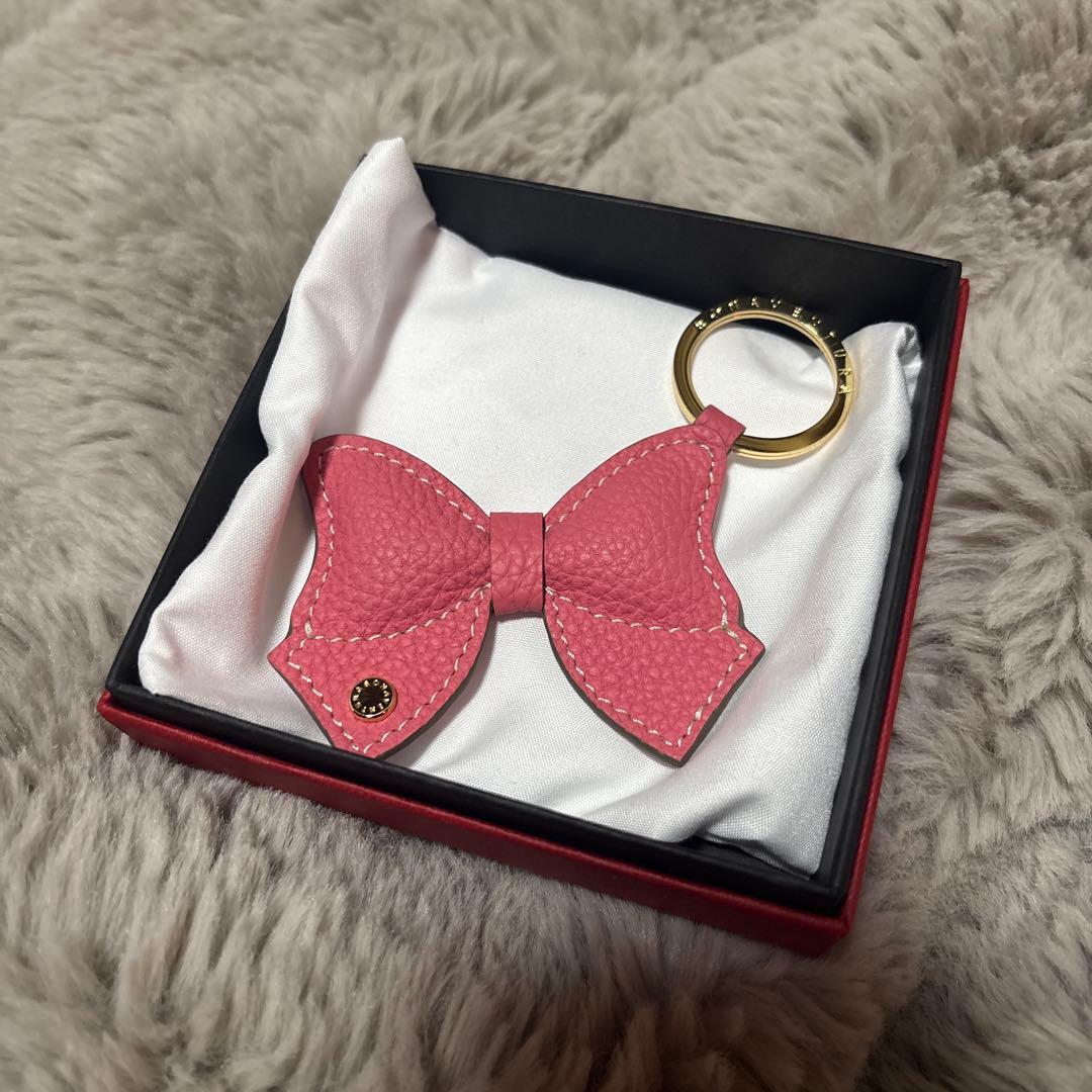 【美品】【ボナベンチュラ】2025-ウィンターシーズン限定 リボン型チャーム