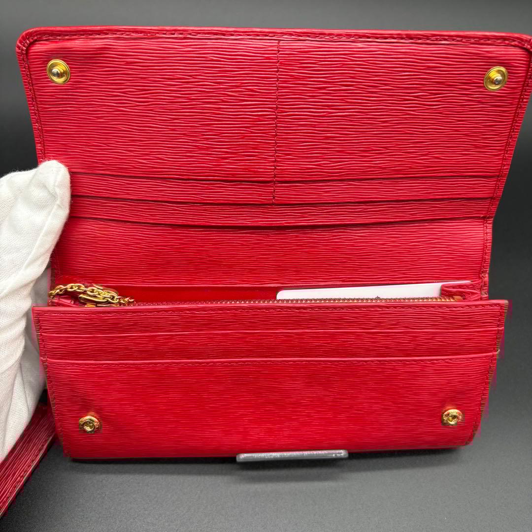 プラダ　正規品　長財布　美品　ウォレット