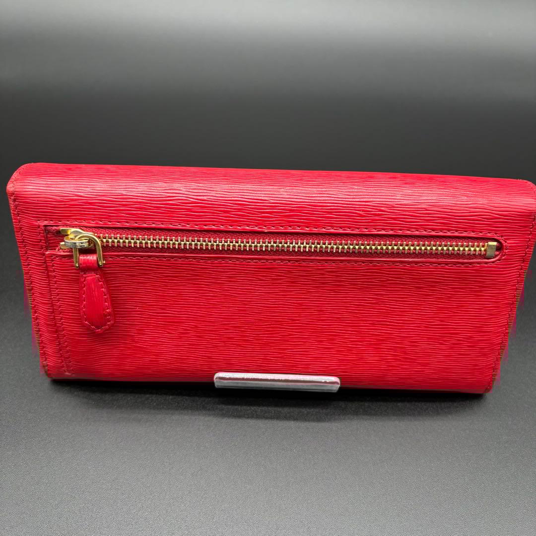 プラダ　正規品　長財布　美品　ウォレット