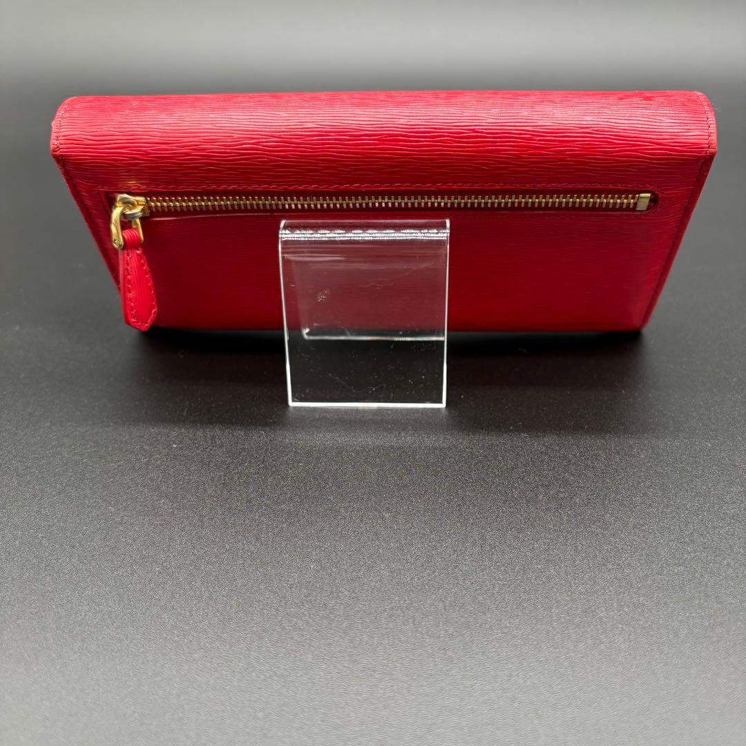プラダ　正規品　長財布　美品　ウォレット