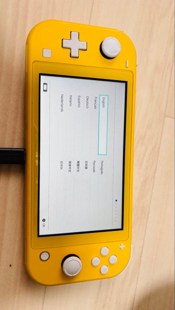 Nintendo Switch Lite イエロー 充電器付き